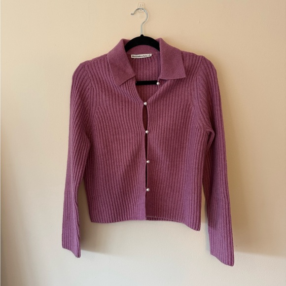 Abercrombie Pearl Button Collared Pink Cardigan Size S - Picture 2 of 4